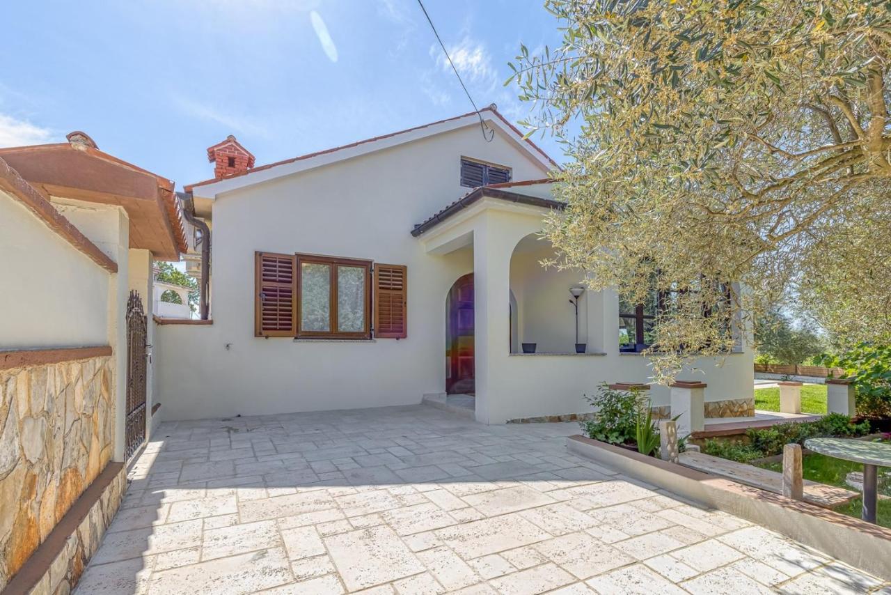 Smoljanci Villa Agatta With Private Pool מראה חיצוני תמונה