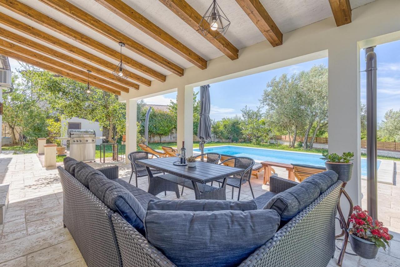 Smoljanci Villa Agatta With Private Pool מראה חיצוני תמונה