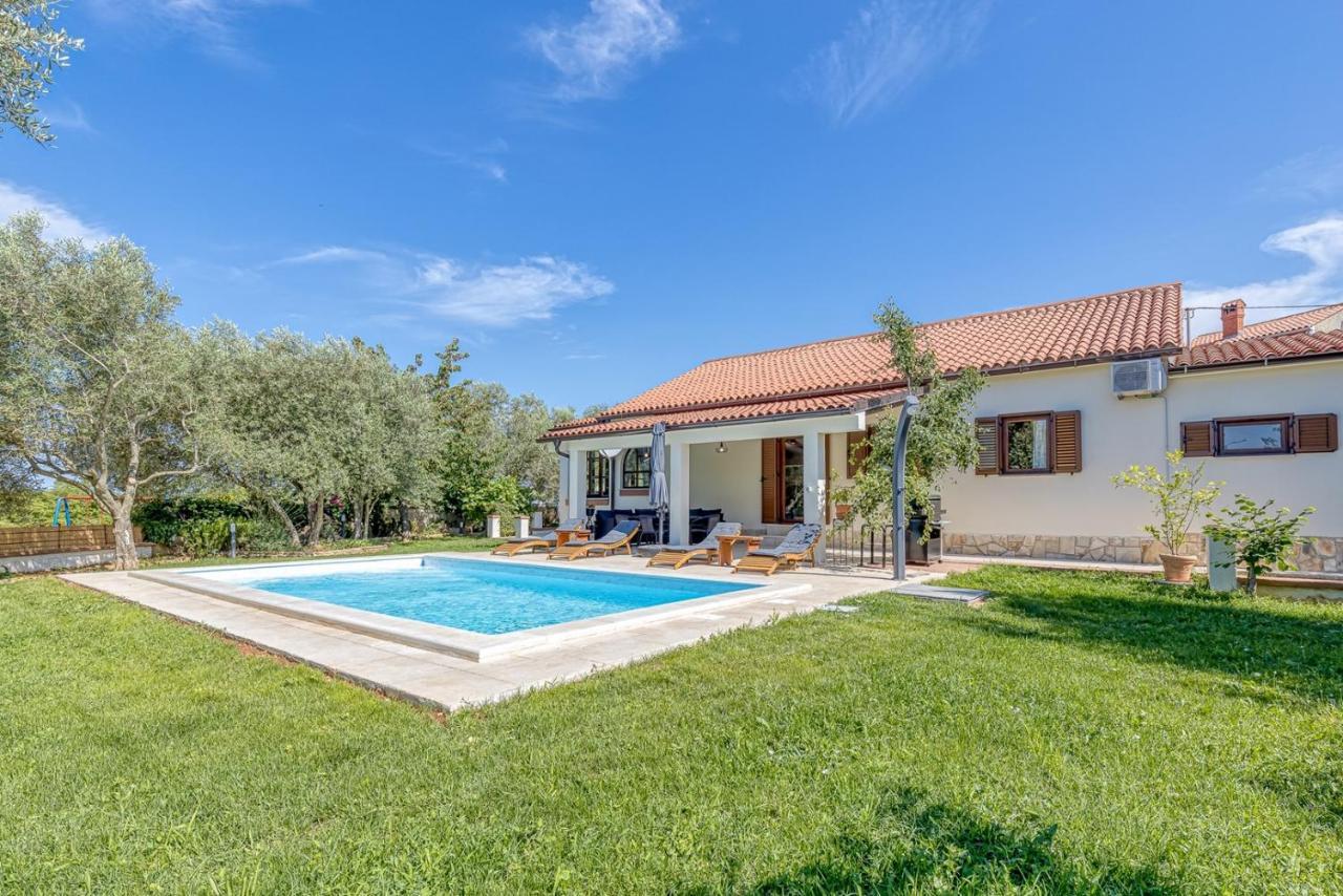 Smoljanci Villa Agatta With Private Pool מראה חיצוני תמונה
